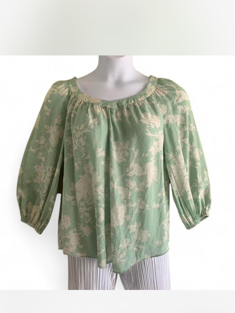 LC Lauren Conrad Sage Green Floral Peasant Blouse